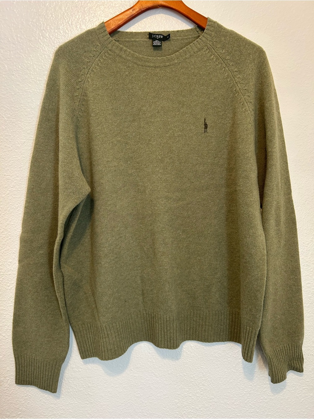J. Crew Men’s Olive Green Crewneck Sweater 100% lamb wool